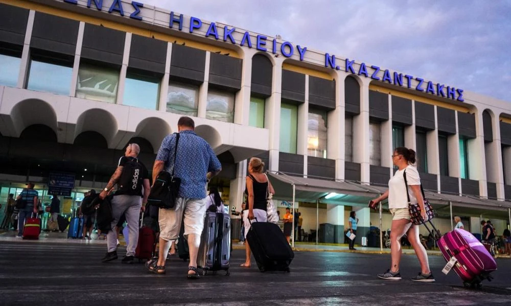 Ηράκλειο: Συνελήφθη μεθυσμένος 20χρονος καθώς προκάλεσε αναστάτωση σε πτήση